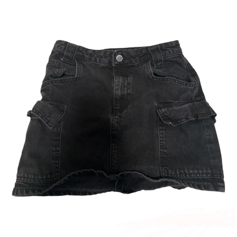 Black topshop skirt!